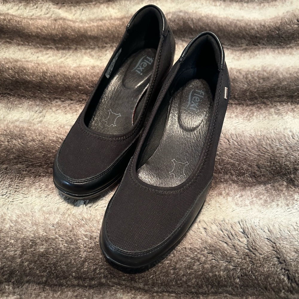 Flexi Comfortable Wedge - Black - image 3